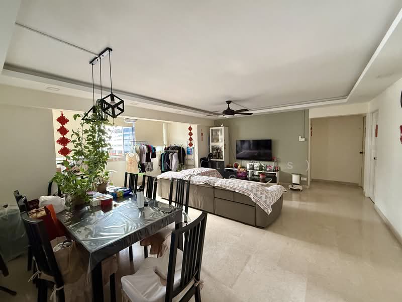 862A Tampines Street 83, 862A Tampines Street 83, Room Rental, 125 sqft, HDB Flat For Rent, by Yi Ran (Louis) Zhang, 500093602 - Living Room - PropertyGuru.com.sg