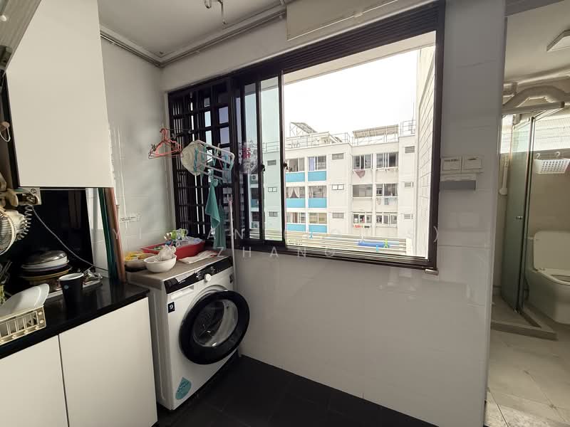 862A Tampines Street 83, 862A Tampines Street 83, Room Rental, 125 sqft, HDB Flat For Rent, by Yi Ran (Louis) Zhang, 500093602 - Bathroom - PropertyGuru.com.sg