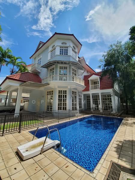 Woodgrove Estate, 18 Woodgrove Avenue, 6 Bedrooms, 6,674 sqft, Detached House For Rent, by Gilad Coppersmith, 500093606 - Exterior - PropertyGuru.com.sg