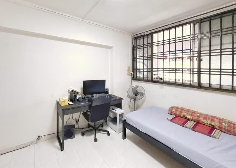 235 Bukit Panjang Ring Road HDB Flat For Sale at S$ 500,000 | PropertyGuru Singapore - Bedroom