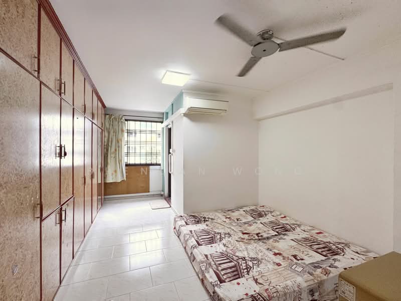 235 Bukit Panjang Ring Road HDB Flat For Sale at S$ 500,000 | PropertyGuru Singapore - Bedroom
