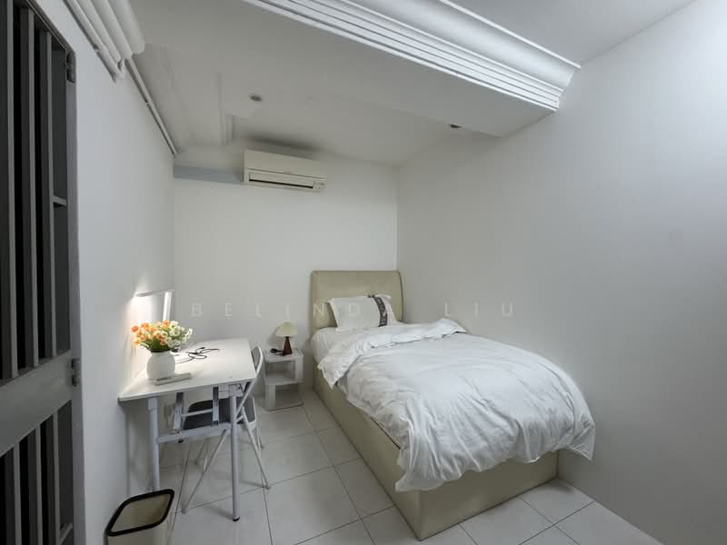 People's Park Centre, 101 Upper Cross Street, Room Rental, 100 sqft, Apartment For Rent, by Belinda Liu, 500093612 - Bedroom $1200 - PropertyGuru.com.sg