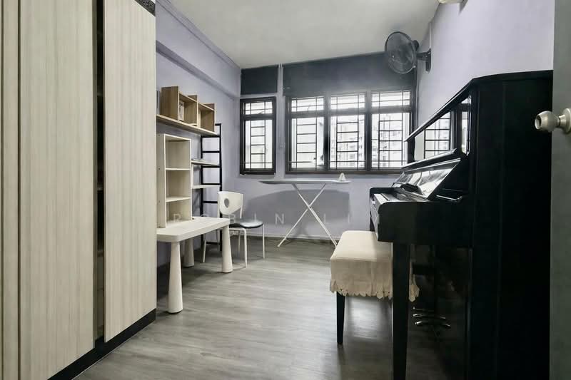 575 Woodlands Drive 16 HDB Flat For Sale at S$ 518,000 | PropertyGuru Singapore - Study