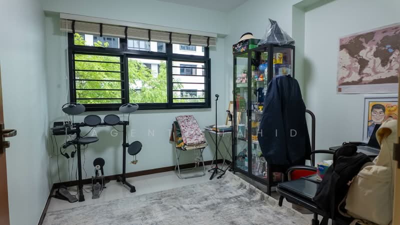 997A Buangkok Crescent HDB Flat For Sale at S$ 650,000 | PropertyGuru Singapore - Common Bedroom