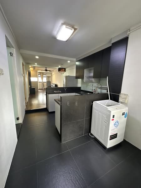 646 Ang Mo Kio Avenue 6 HDB Flat For Sale at S$ 488,000 | PropertyGuru Singapore - Kitchen