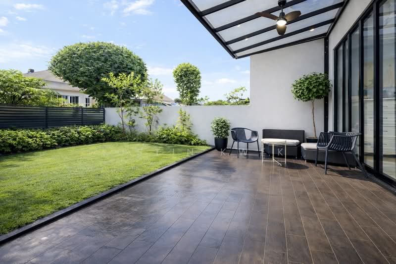 For Sale - 10 jalan lebat daun