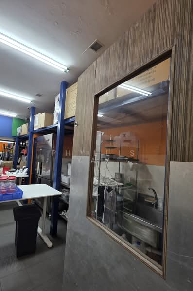 East Coast Road/ Siglap Drive, , 1,800 sqft, Shop / Shophouse For Rent, by Phyllis Yap, 500093656 - Kitchen - CommercialGuru.com.sg