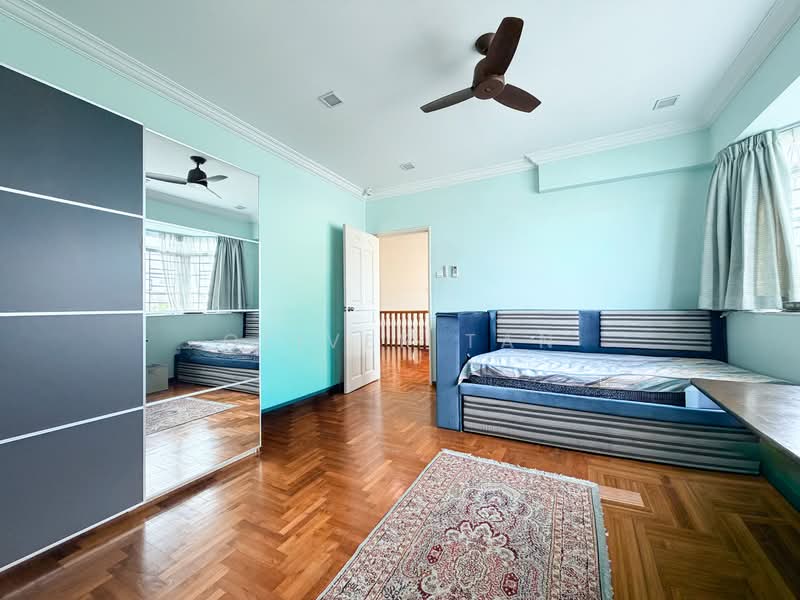Beechwood Terrace Corner Terrace For Sale at S$ 3,500,000 | PropertyGuru Singapore - Bedroom