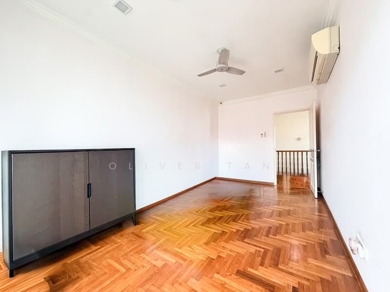 Beechwood Terrace Corner Terrace For Sale at S$ 3,500,000 | PropertyGuru Singapore - Bedroom