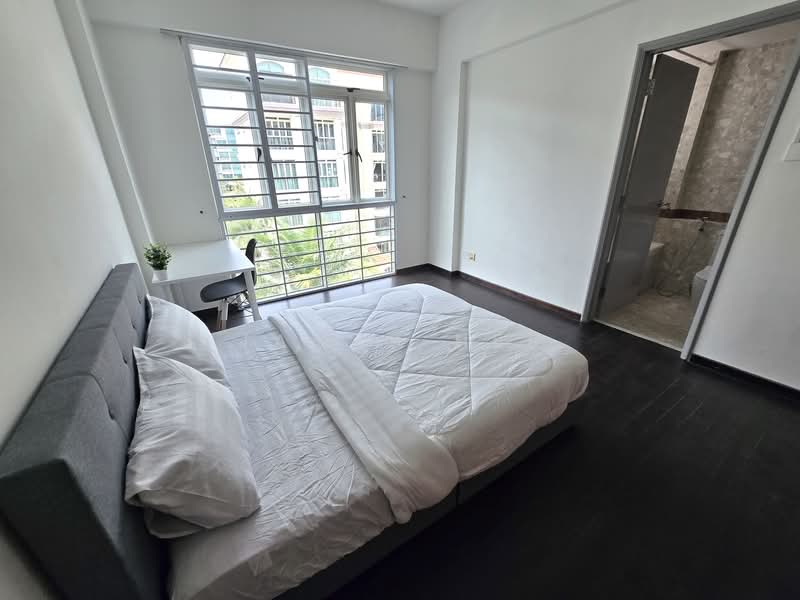 Estella Gardens, 23 Flora Road, Room Rental, 250 sqft, Condominium For Rent, by James Hee, 500093694 - Bedroom - PropertyGuru.com.sg