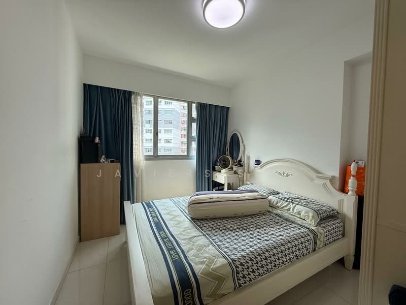216A Boon Lay Avenue HDB Flat For Sale at S$ 650,000 | PropertyGuru Singapore - Bedroom