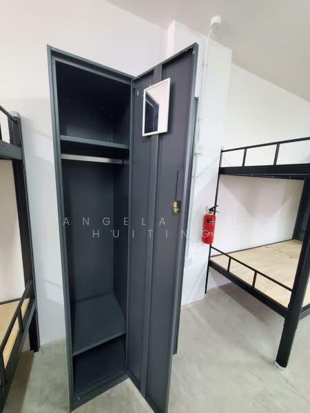 Jalan Buroh Area Dormitory for Rent, , 800 sqft, Dormitory For Rent, by Angela Zhu Huiting, 500093707 - Bedroom - CommercialGuru.com.sg
