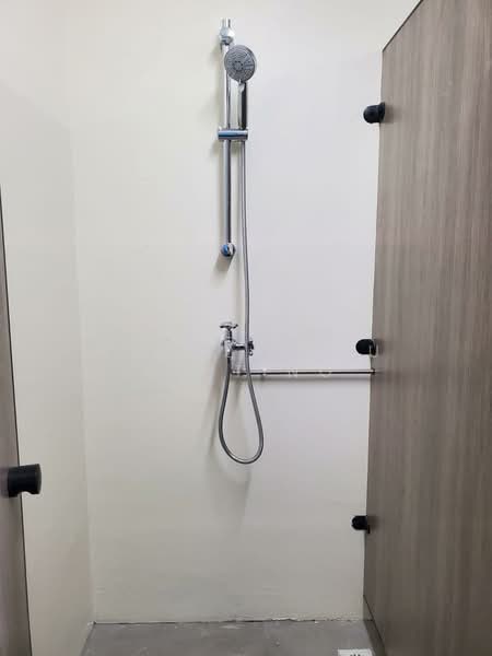 Jalan Buroh Area Dormitory for Rent, , 800 sqft, Dormitory For Rent, by Angela Zhu Huiting, 500093707 - Bathroom - CommercialGuru.com.sg