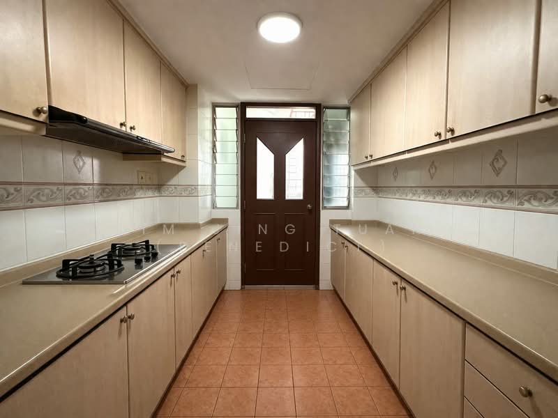 Maysprings Apartment For Sale at S$ 1,199,000 | PropertyGuru Singapore - Kitchen