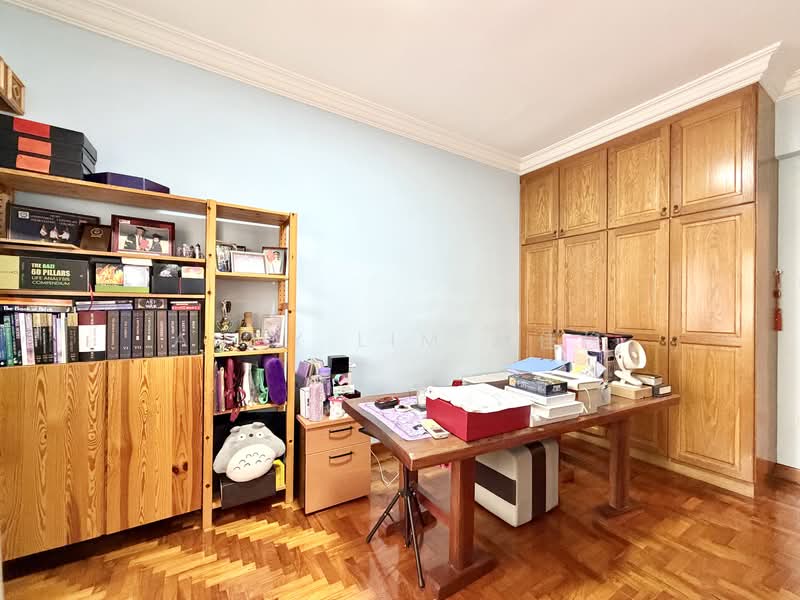 Gerald Park Semi-Detached House For Sale at S$ 6,180,000 | PropertyGuru Singapore - Study