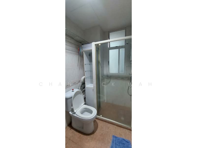 Casa Rosa, 35 Lorong Ong Lye, Room Rental, 200 sqft, Condominium For Rent, by Chan Teck Wah, 500093734 - Bathroom - PropertyGuru.com.sg