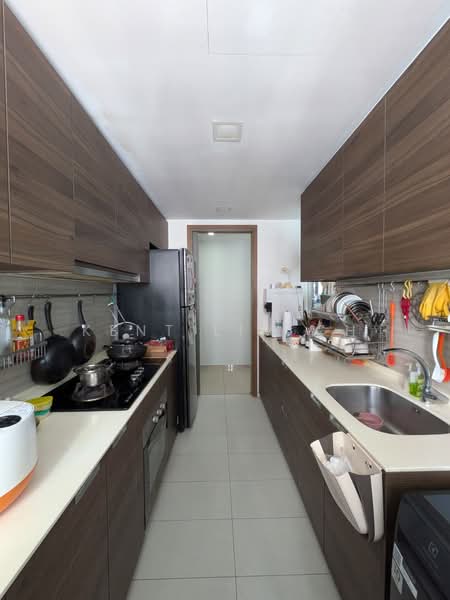 Lush Acres Executive Condominium For Sale at S$ 1,760,000 | PropertyGuru Singapore - Kitchen