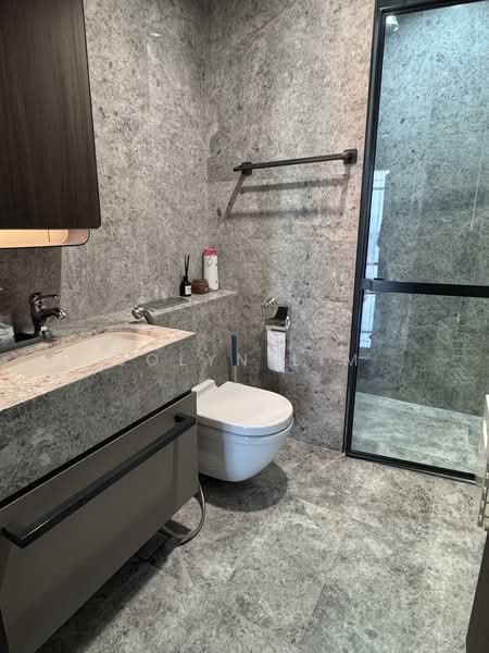 Van Holland, 186 Holland Road, 3 Bedrooms, 1,055 sqft, Condominium For Rent, by Jolyn Lim, 500093740 - Bathroom - PropertyGuru.com.sg