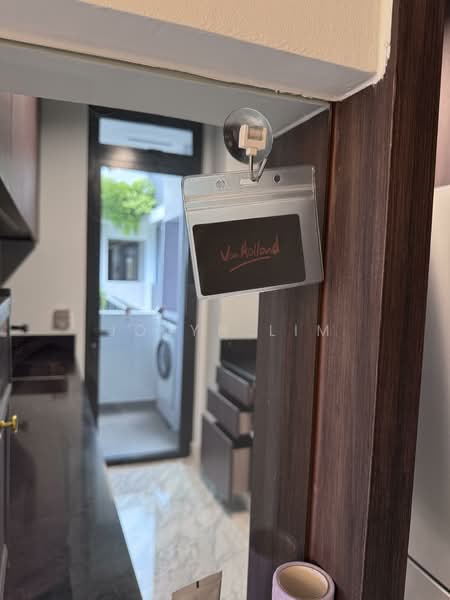 Van Holland, 186 Holland Road, 3 Bedrooms, 1,055 sqft, Condominium For Rent, by Jolyn Lim, 500093740 - PropertyGuru.com.sg