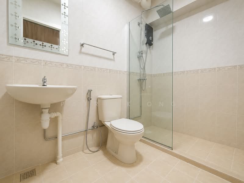 981C Buangkok Crescent, 981C Buangkok Crescent, 3 Bedrooms, 1,184 sqft, HDB Flat For Sale, by Patrick Ong, 500093746 - Bathroom - PropertyGuru.com.sg