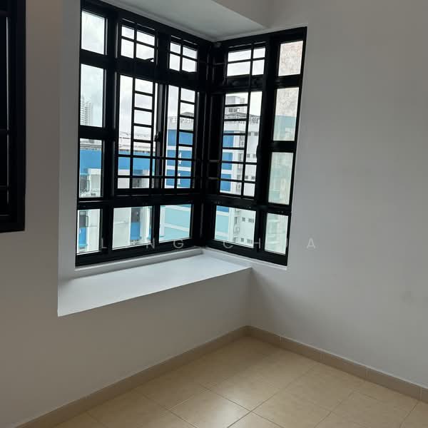 418 Ang Mo Kio Avenue 10 HDB Flat For Sale at S$ 500,000 | PropertyGuru Singapore - Interior