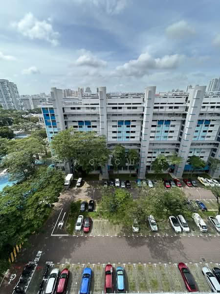 418 Ang Mo Kio Avenue 10 HDB Flat For Sale at S$ 500,000 | PropertyGuru Singapore - Exterior