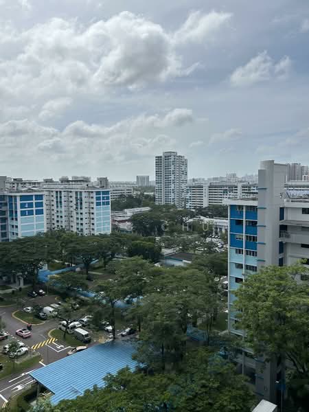 418 Ang Mo Kio Avenue 10 HDB Flat For Sale at S$ 500,000 | PropertyGuru Singapore - Exterior