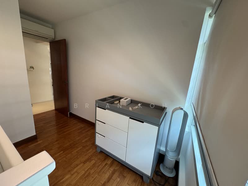 272D Sengkang Central, 272D Sengkang Central, 3 Bedrooms, 969 sqft, HDB Flat For Rent, by Brian Koh, 500093752 - Common bedroom - PropertyGuru.com.sg