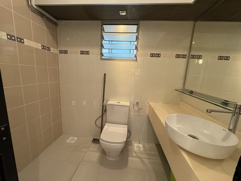 272D Sengkang Central, 272D Sengkang Central, 3 Bedrooms, 969 sqft, HDB Flat For Rent, by Brian Koh, 500093752 - Common Bathroom - PropertyGuru.com.sg