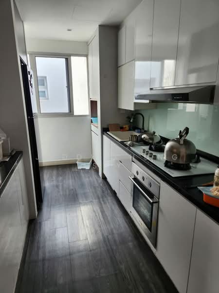 The Linear, 880 Upper Bukit Timah Road, 3 Bedrooms, 1,723 sqft, Apartment For Rent, by Juddy Chung S Y, 500093768 - Kitchen - PropertyGuru.com.sg