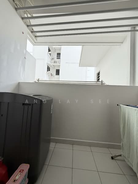 166B Teck Whye Crescent HDB Flat For Sale at S$ 518,888 | PropertyGuru Singapore - Balcony