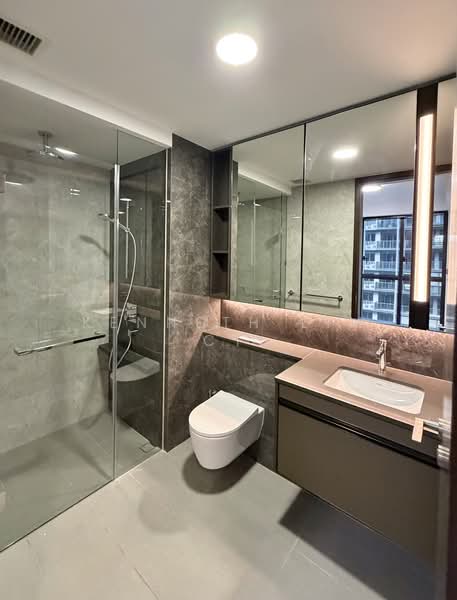 Tembusu Grand, 98 Jalan Tembusu, 2 Bedrooms, 743 sqft, Condominium For Rent, by Kenneth Lim CT, 500093772 - Bathroom - PropertyGuru.com.sg