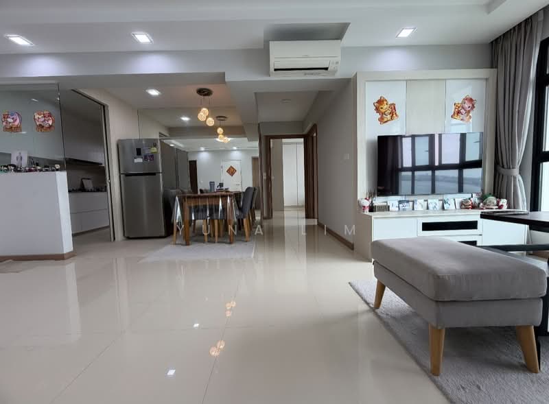 415D Northshore Drive HDB Flat For Sale at S$ 768,000 | PropertyGuru Singapore - Living Room