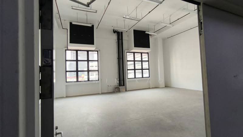 Citilink Warehouse Complex, 102E Pasir Panjang Road, 1,195 sqft, Light Industrial (B1) For Rent, by Irwin Kao, 500093782 - Interior - CommercialGuru.com.sg
