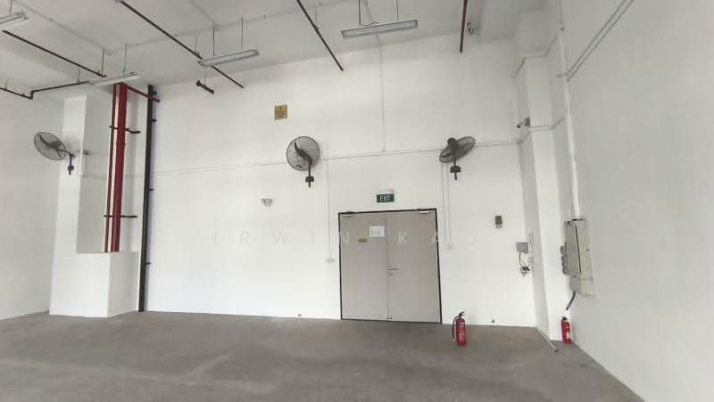 Citilink Warehouse Complex, 102E Pasir Panjang Road, Buona Vista / West Coast / Clementi New Town, 1,195 sqft, Light Industrial (B1) For Rent, by Irwin Kao, 500093783 - Interior - CommercialGuru.com.sg