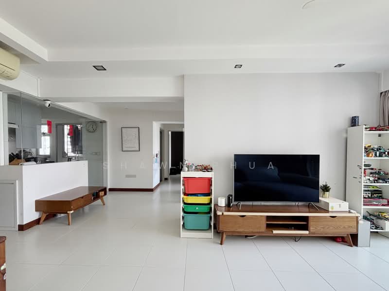 614A Edgefield Plains, 614A Edgefield Plains, 3 Bedrooms, 990 sqft, HDB Flat For Sale, by Shawn Phua, 500093793 - Living Room - PropertyGuru.com.sg