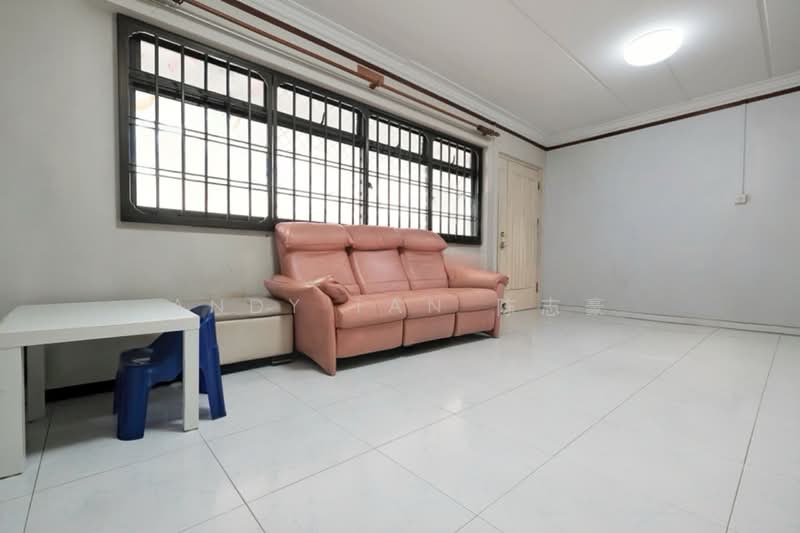 470 Sembawang Drive HDB Flat For Sale at S$ 538,000 | PropertyGuru Singapore - Living Room