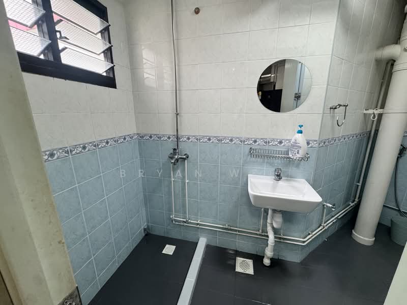 656C Jurong West Street 61, 656C Jurong West Street 61, Room Rental, 150 sqft, HDB Flat For Rent, by Bryan Wee, 500093811 - Bathroom - PropertyGuru.com.sg