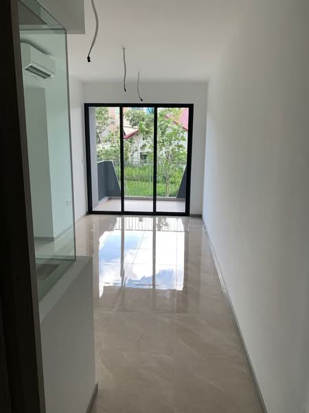 The Garden Residences Condominium For Sale at S$ 1,868,000 | PropertyGuru Singapore - Balcony