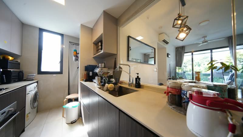 The Garden Residences Condominium For Sale at S$ 1,868,000 | PropertyGuru Singapore - Kitchen