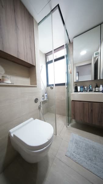 The Garden Residences Condominium For Sale at S$ 1,868,000 | PropertyGuru Singapore - Bathroom