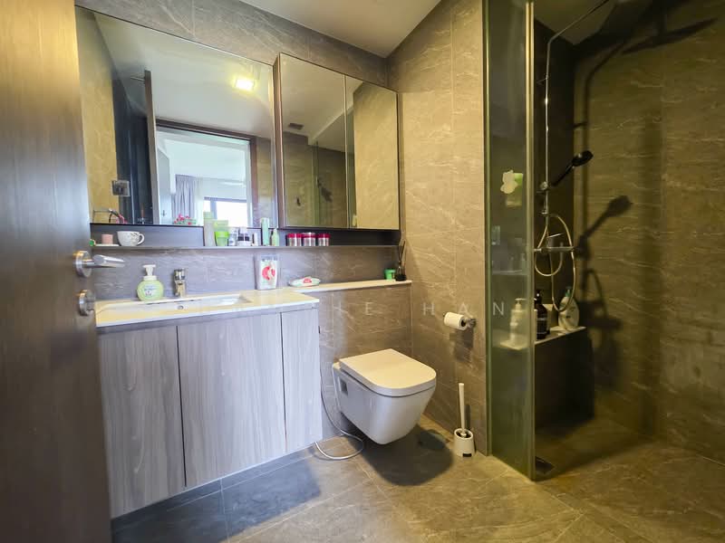 The Clement Canopy, 16 Clementi Avenue 1, 4 Bedrooms, 1,346 sqft, Condominium For Sale, by Dannie Han, 500093824 - Bathroom - PropertyGuru.com.sg