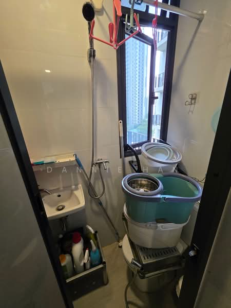The Clement Canopy, 16 Clementi Avenue 1, 4 Bedrooms, 1,346 sqft, Condominium For Sale, by Dannie Han, 500093824 - Bathroom - PropertyGuru.com.sg