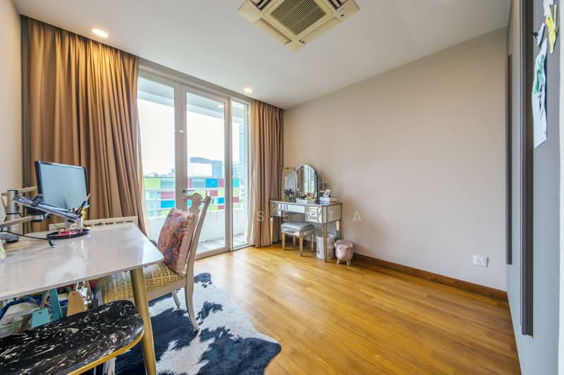 The Hermitage, 2 Sarkies Road, 2 Bedrooms, 850 sqft, Apartment For Sale, by Denise Tan, 500093827 - Study - PropertyGuru.com.sg