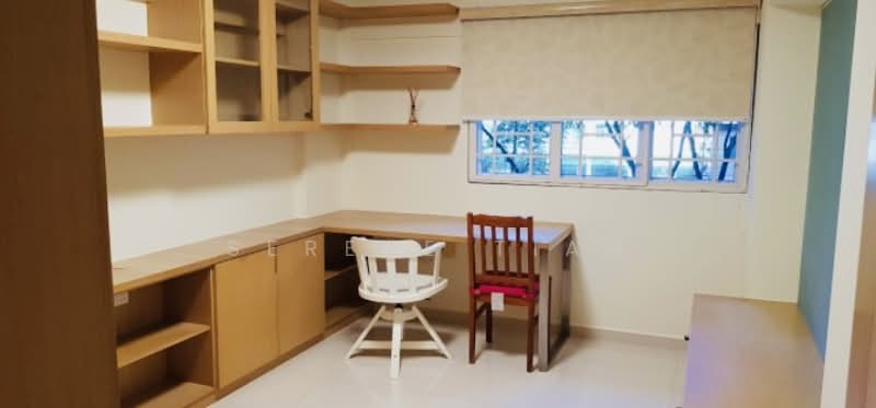 9 Gloucester Road HDB Flat For Sale at S$ 688,000 | PropertyGuru Singapore - Study