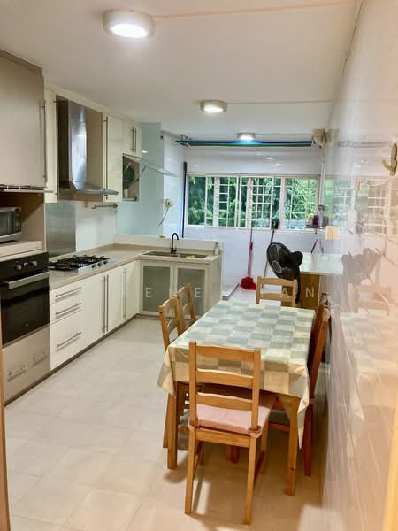 9 Gloucester Road, 9 Gloucester Road, 3 Bedrooms, 968 sqft, HDB Flat For Sale, by Serene Tian, 500093832 - Kitchen - PropertyGuru.com.sg