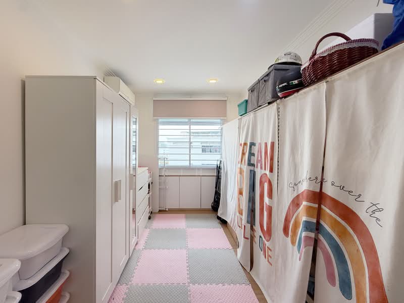 761 Woodlands Avenue 6 HDB Flat For Sale at S$ 700,000 | PropertyGuru Singapore - Study