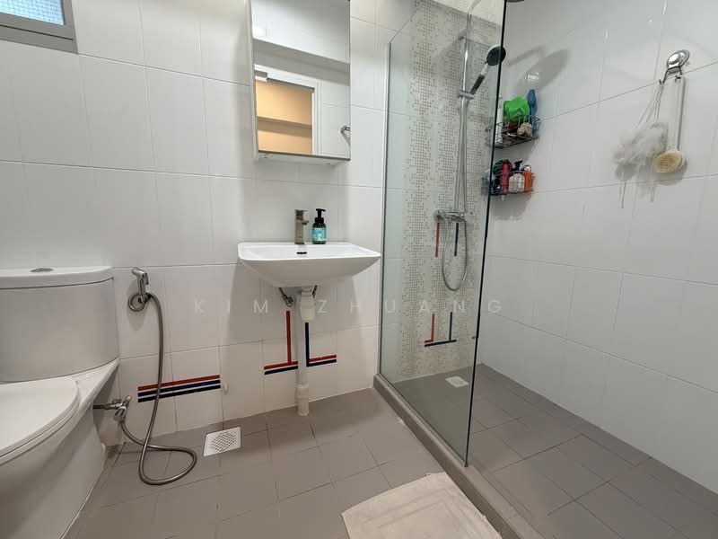 226A Sumang Lane HDB Flat For Sale at S$ 810,000 | PropertyGuru Singapore - Bathroom