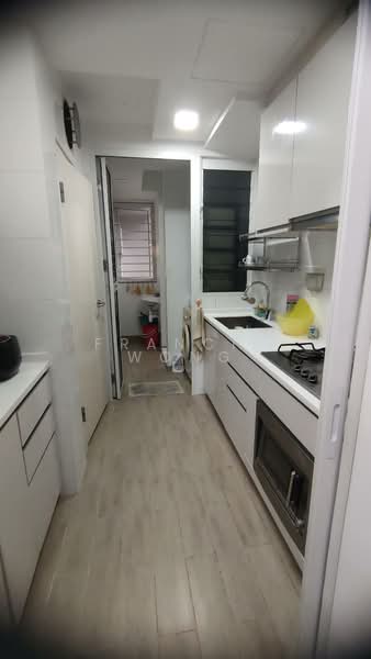 Forestville Executive Condominium For Sale at S$ 1,688,000 | PropertyGuru Singapore - Kitchen