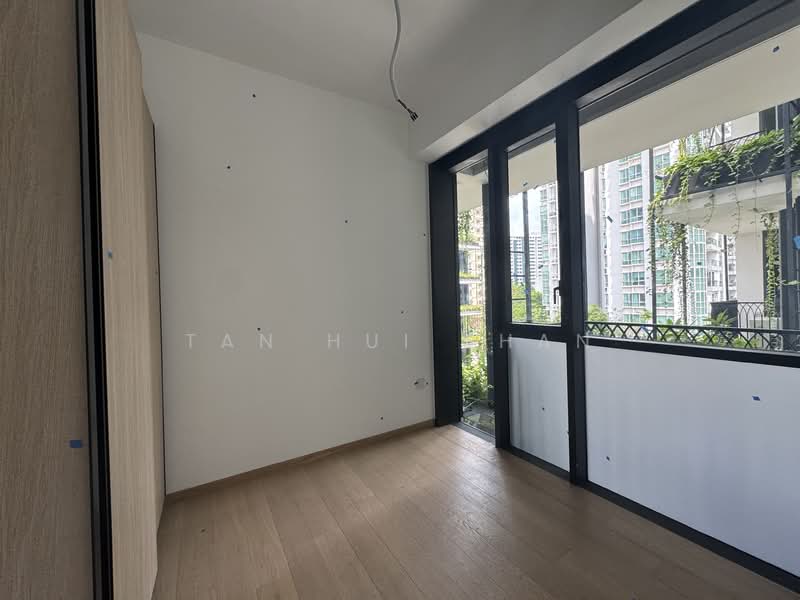 Jervois Mansion, 4 Jervois Close, 3 Bedrooms, 1,001 sqft, Condominium For Rent, by Tan Hui Shan, 500093881 - Balcony - PropertyGuru.com.sg